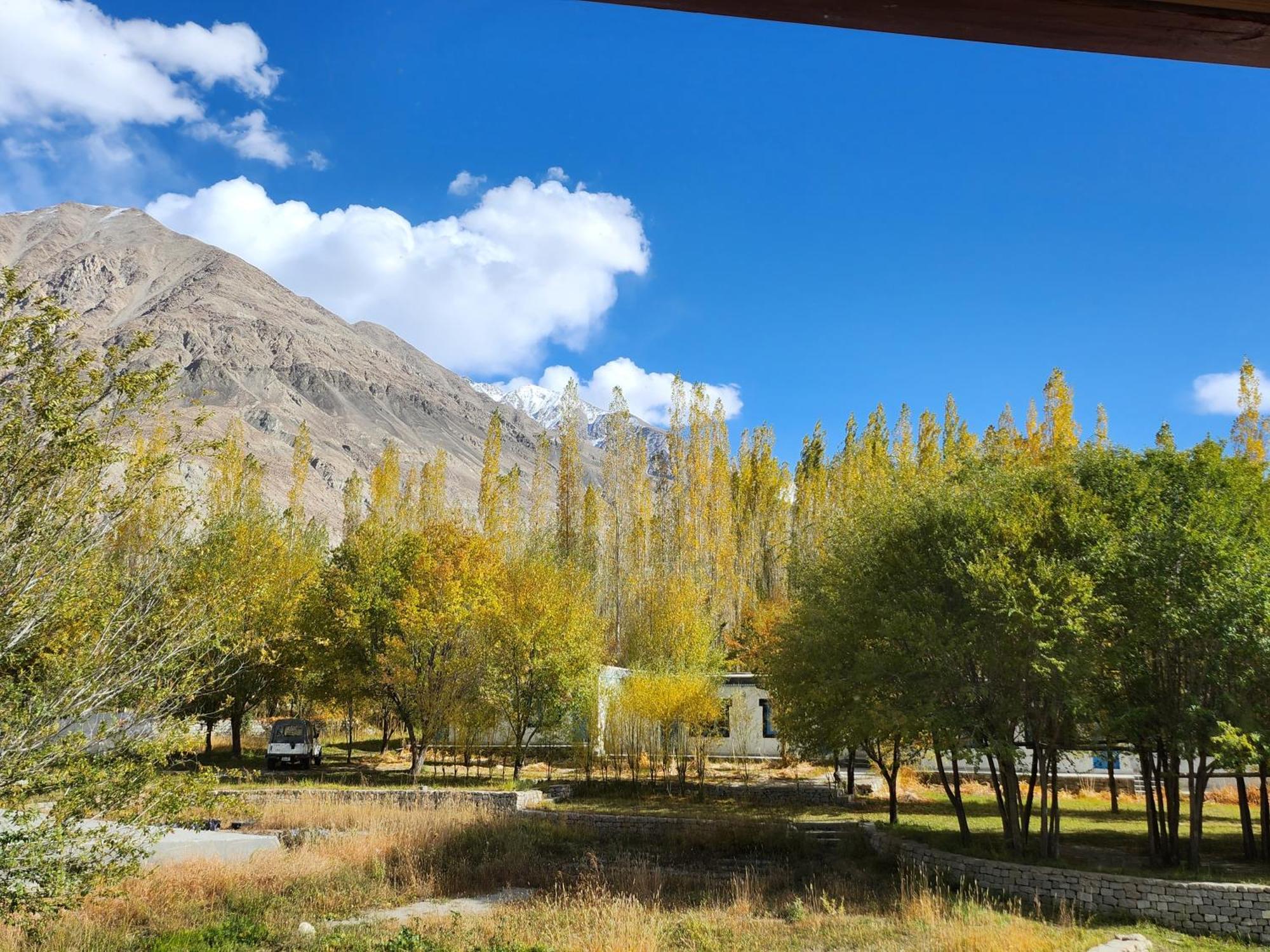 Lharimo Hotel Leh - Ladakh エクステリア 写真