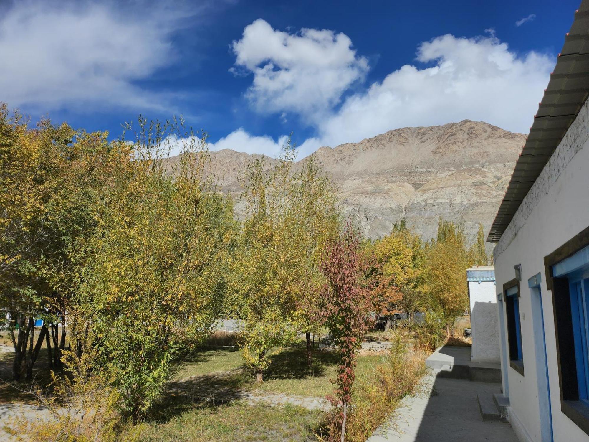 Lharimo Hotel Leh - Ladakh エクステリア 写真